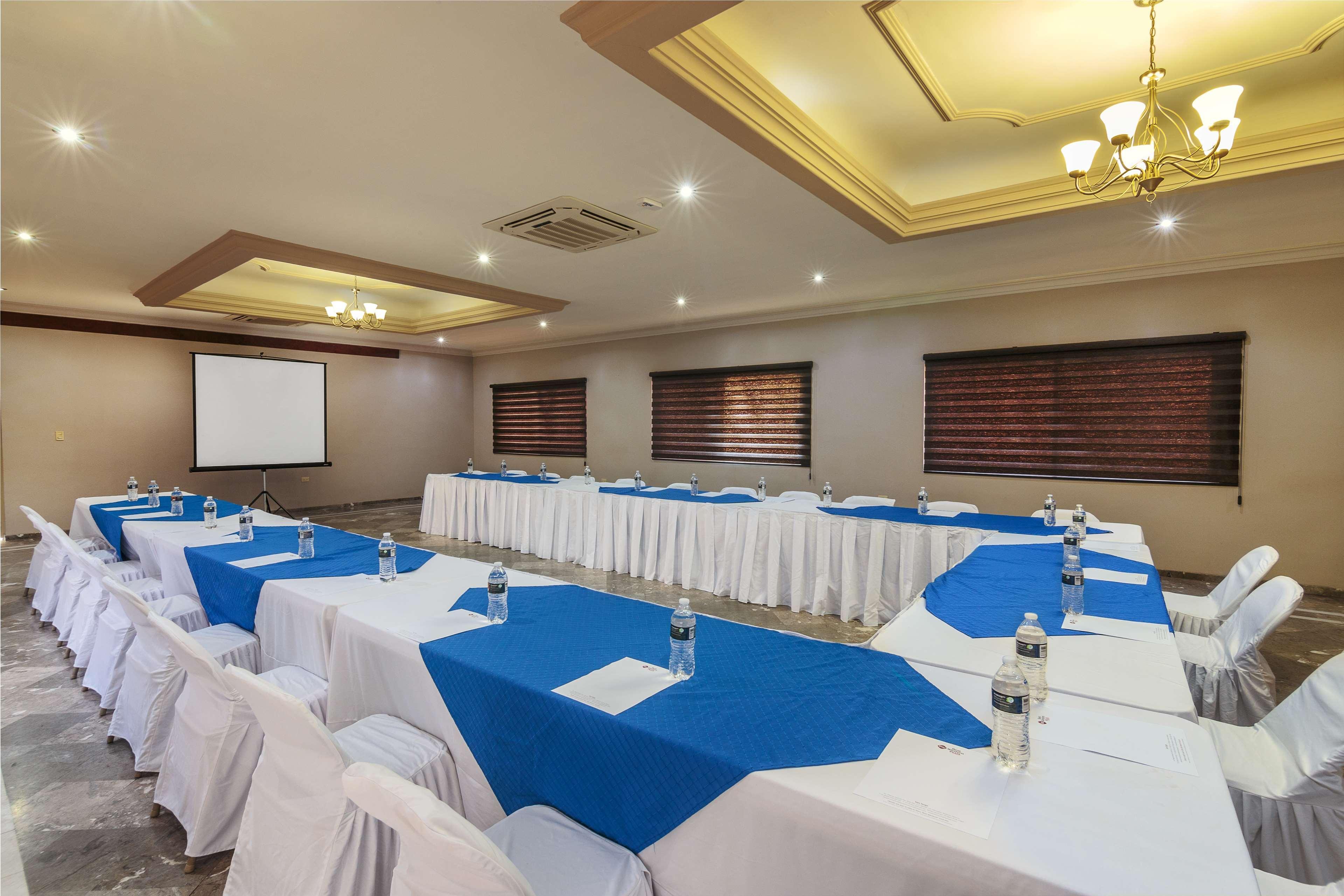 Best Western Plus San Jorge Ciudad Obregon Ngoại thất bức ảnh